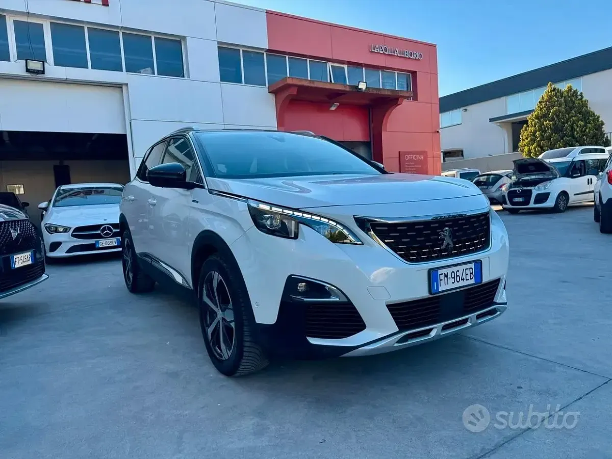 Usata Peugeot 3008 GT-line 120 CV (88 kW) 2017 Bianco SUV