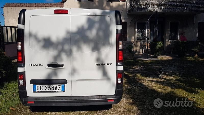 Usata Renault Trafic 80 CV (58 kW) 2021 Bianco Monovolume