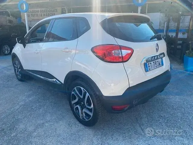 Usata Renault Captur 90 CV (66 kW) 2014 SUV
