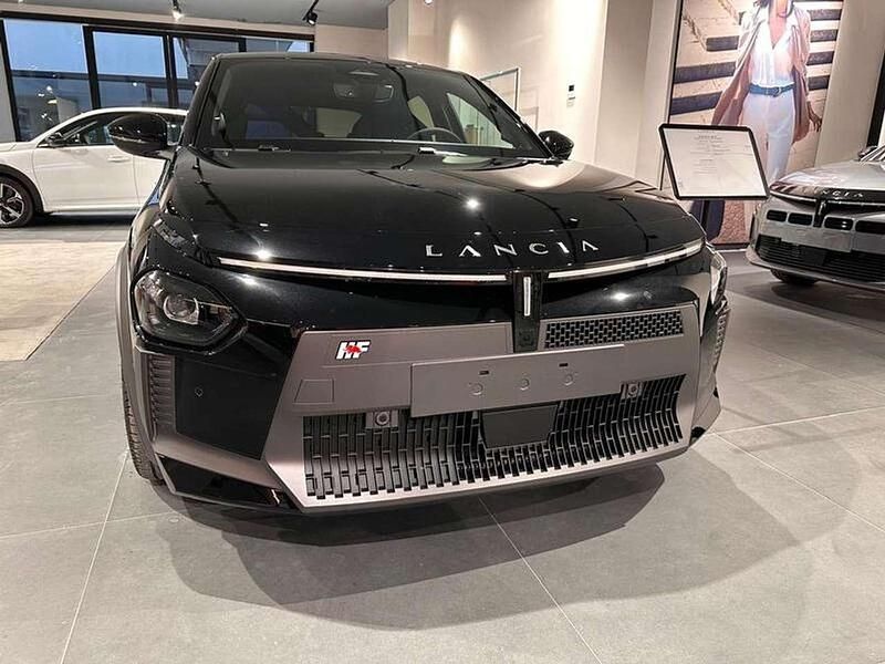 Nuova Lancia Ypsilon 206 kW (281 CV) 2025 533 Utilitaria