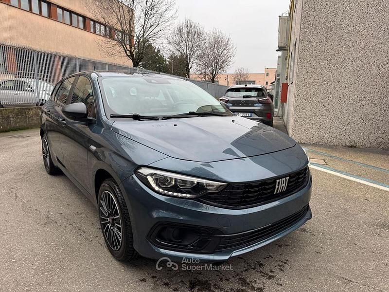 Usata Fiat Tipo 101 CV (74 kW) 2023 Blu metallizzato Station wagon