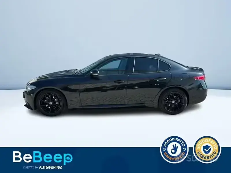Usata Alfa Romeo Giulia Super 150 CV (110 kW) 2017 Nero metallizzato Berlina