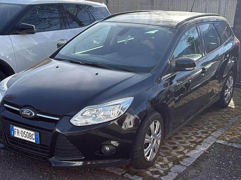 Nero Usata 2014 Ford Focus Titanium Station wagon | 5500 € (Buon prezzo) - Immagine 1/4