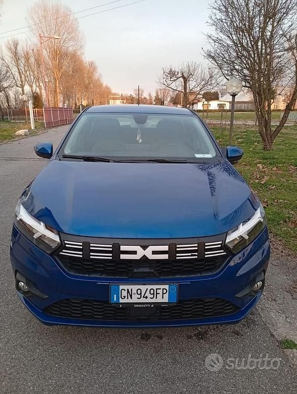 Usata Dacia Sandero Expression 101 CV (74 kW) 2023 Blu Berlina