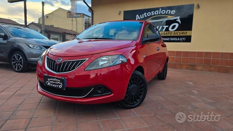 Usata Lancia Ypsilon S 69 CV (50 kW) 2021 Bianco Utilitaria