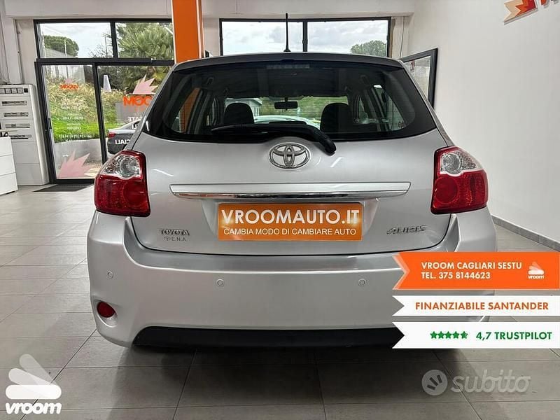 Usata Toyota Auris Active 89 CV (65 kW) 2012 Berlina