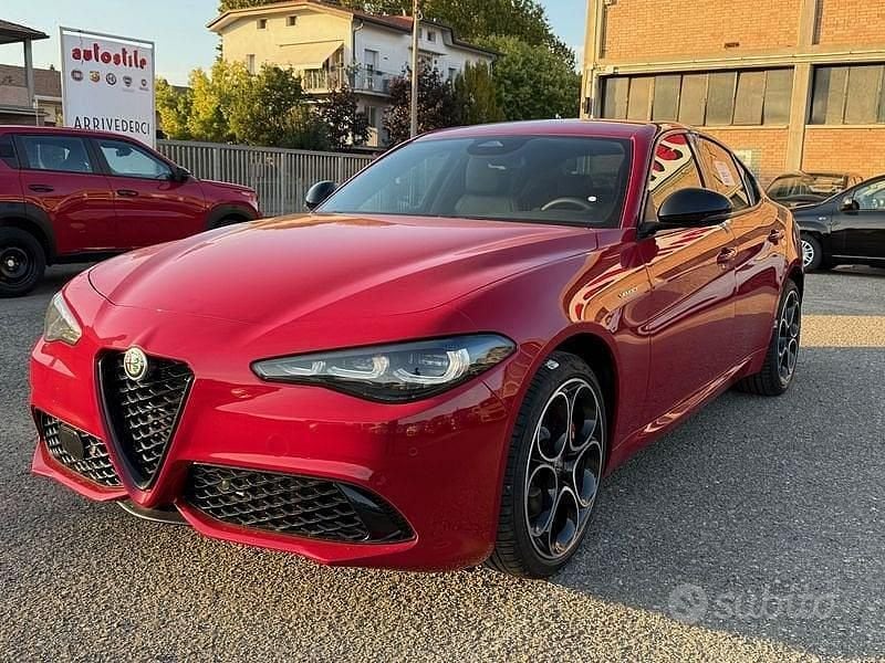 Nuova Alfa Romeo Giulia Veloce 280 CV (205 kW) 2025 Rosso Berlina
