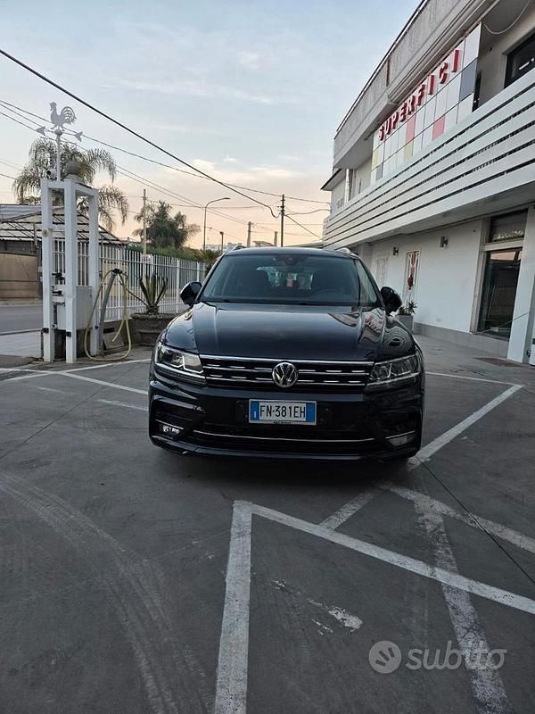 Nero Usata 2018 VW Tiguan SUV | 18.000 € (Super prezzo) - Immagine 1/4