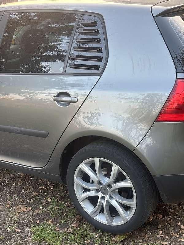 Usata VW Golf VI 105 CV (77 kW) 2009 Utilitaria