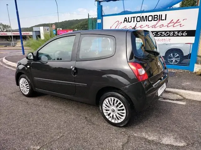 Usata Renault Twingo 75 CV (55 kW) 2009 Nero pastello Utilitaria