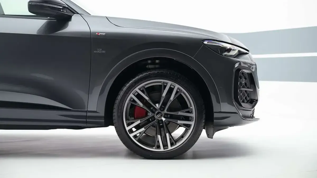 Nuova Audi Q5 S-Line 204 CV (150 kW) 2026 Grigio daytona SUV