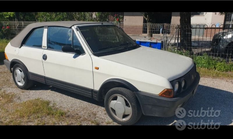 Bianco Usata 1985 Fiat Ritmo Cabrio | 5000 € - Immagine 1/4