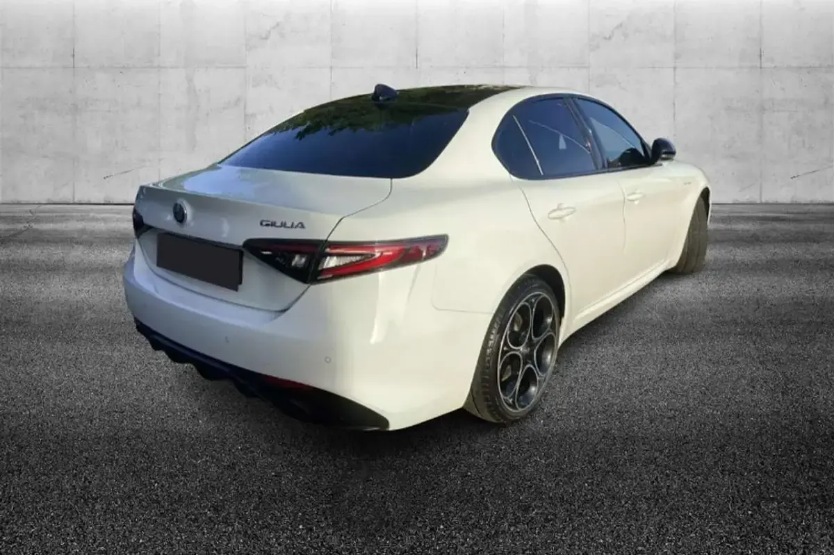 Usata Alfa Romeo Giulia Veloce 280 CV (205 kW) 2023 Bianco Berlina