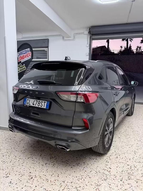 Occasion Ford Kuga ST-Line 120 ch (88 kW) 2022 Gris SUV