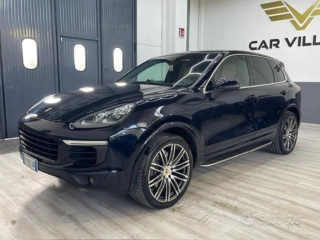 Usata Porsche Cayenne 250 CV (183 kW) 2016 Blu SUV