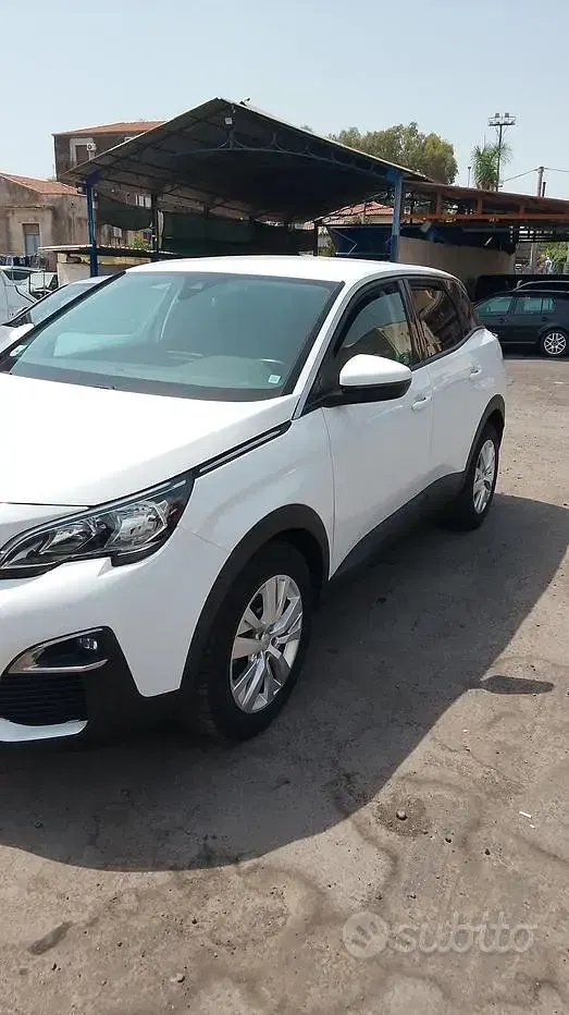 Usata Peugeot 3008 131 CV (96 kW) 2019 Bianco SUV