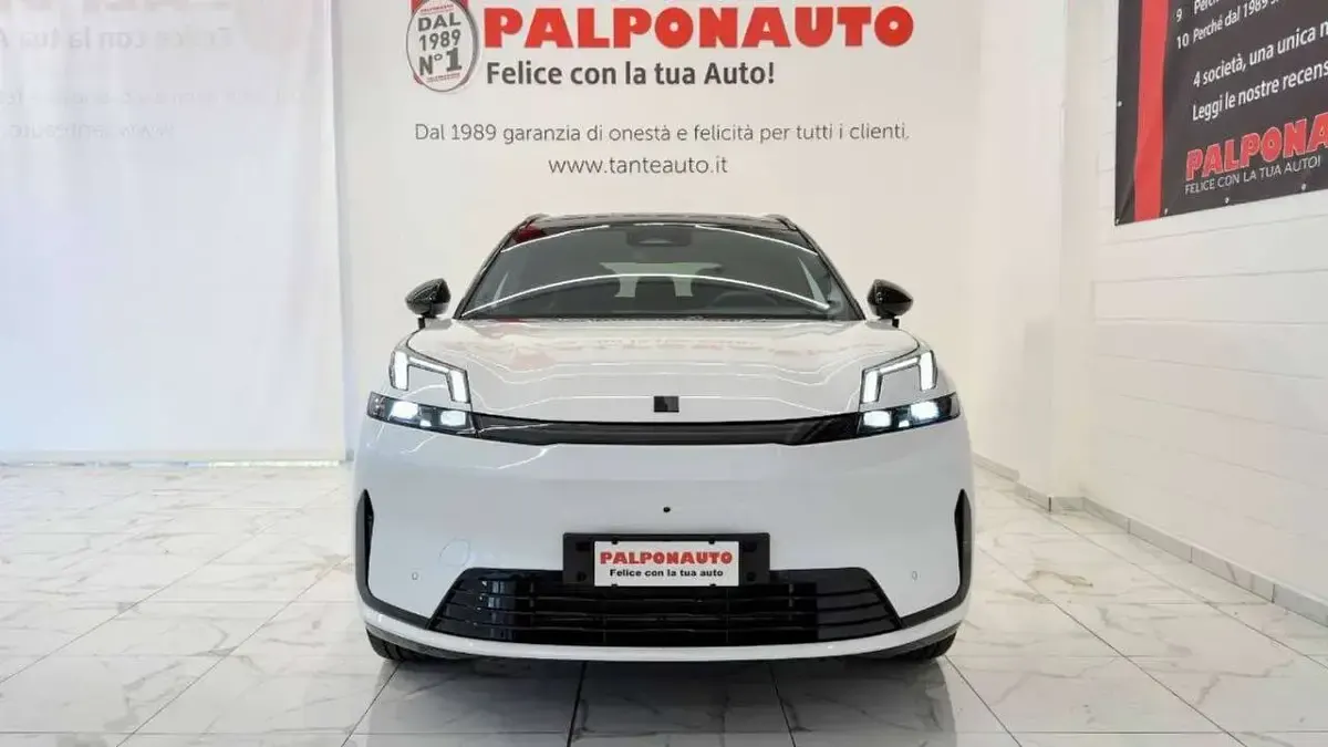 Nuova Lynk & Co 08 139 CV (102 kW) 2026 Crystal white pearl SUV