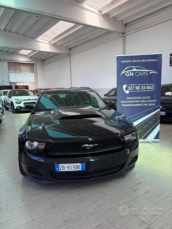Usata Ford Mustang 305 CV (224 kW) 2012 Nero Coupé