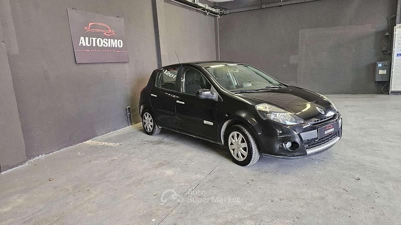 Usata Renault Clio III Dynamique 75 CV (55 kW) 2011 Other Berlina
