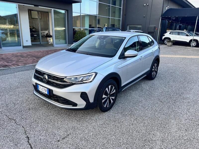 Argento metallizzato Usata 2024 VW Taigo Life SUV | 21.950 € (Cara) - Immagine 1/4