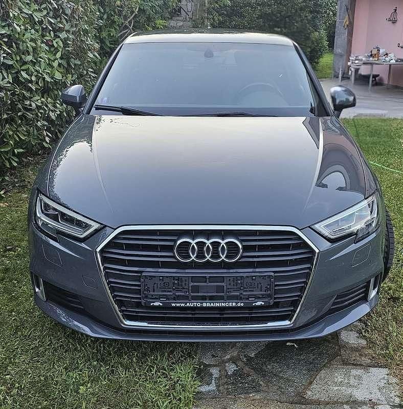Usata 2017 Audi A3 Ambiente Tre volumi | 14.400 € (Buon prezzo) - Immagine 1/4