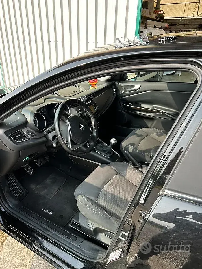 Usata Alfa Romeo Giulietta 150 CV (110 kW) 2013 Nero Utilitaria