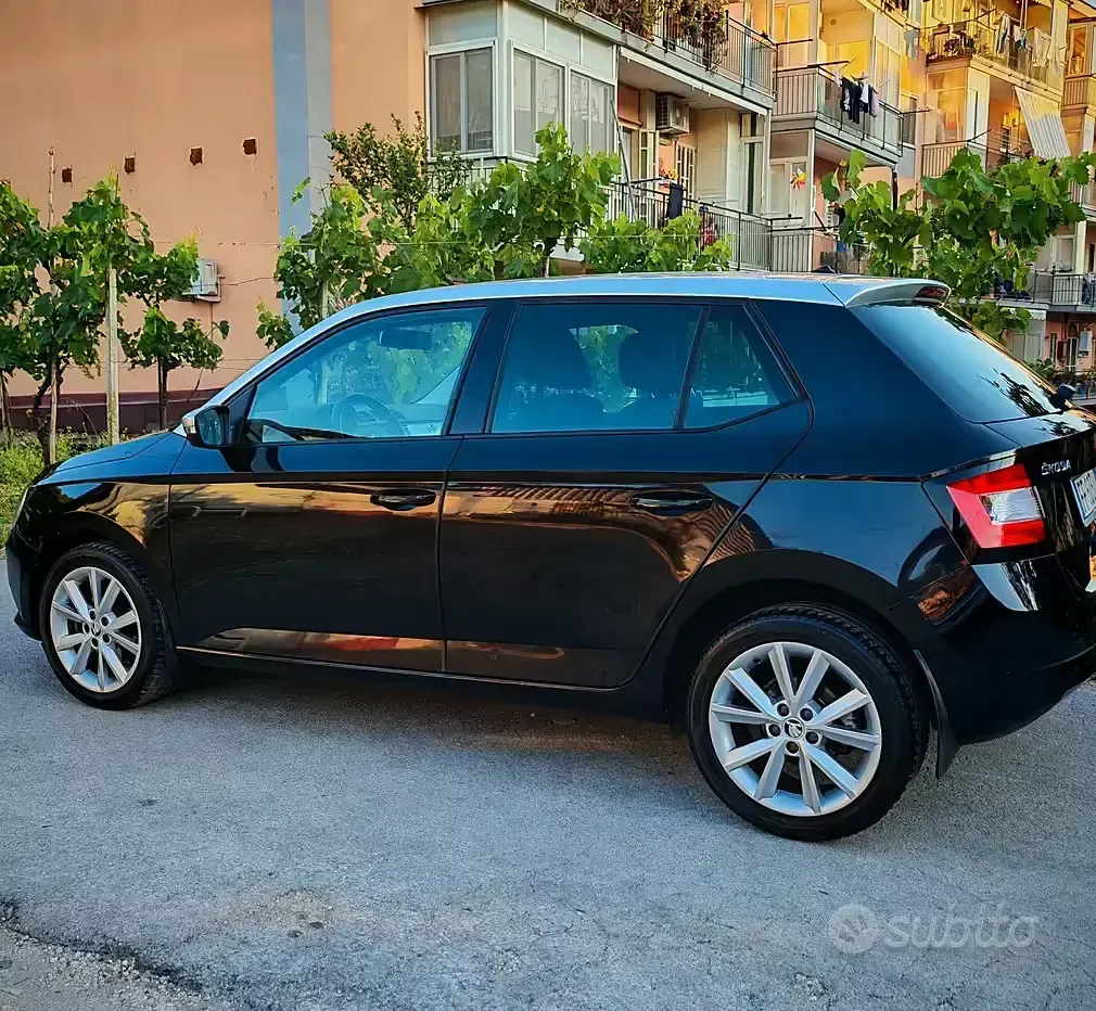 Begagnad Skoda Fabia 75 HK (55 kW) 2016 Svart Sedan