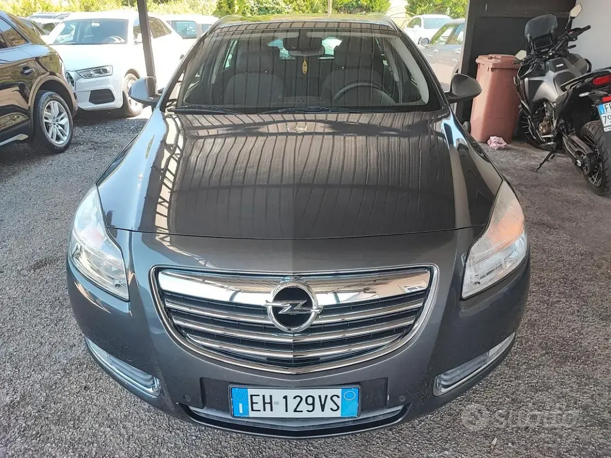 Usata Opel Insignia Cosmo 160 CV (117 kW) 2011 Grigio Station wagon