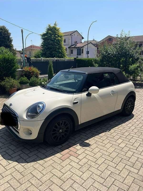 Usata Mini One Cabriolet 102 CV (75 kW) 2018 Cabrio