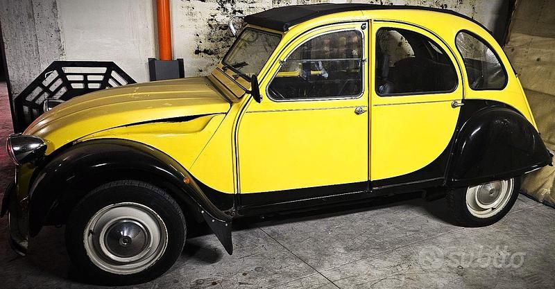 Usata Citroën 2CV Charleston 29 CV (21 kW) 1986 Giallo Berlina