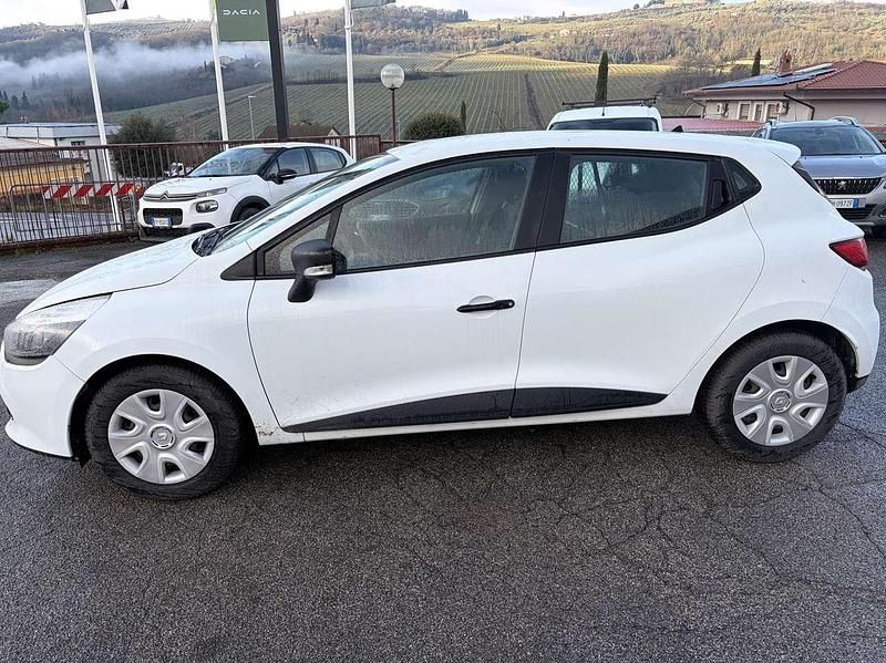 Usata Renault Clio IV 75 CV (55 kW) 2016 Bianco Furgone