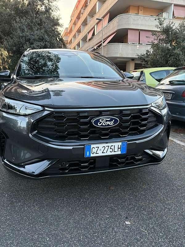 Usado Ford Kuga Titanium X 152 CV (111 kW) 2025 Gris SUV