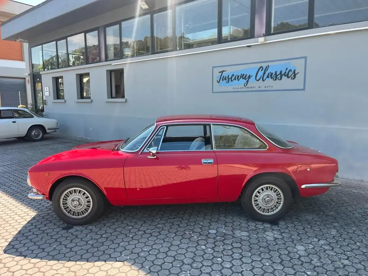 Usata Alfa Romeo GT Junior 89 CV (65 kW) 1973 Rosso Coupé