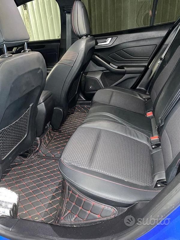 Usata Ford Focus ST-Line 150 CV (110 kW) 2019 Blu/azzurro Berlina