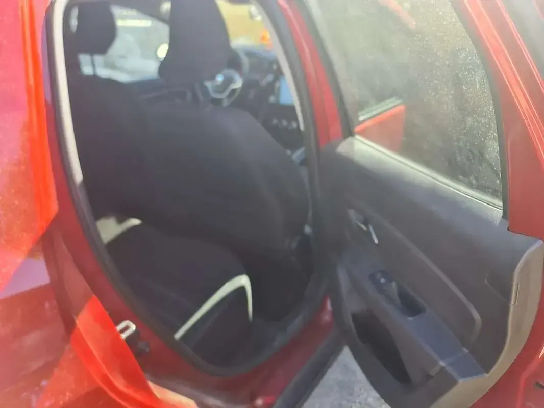 Usata Dacia Duster Prestige 101 CV (74 kW) 2022 Rosso SUV