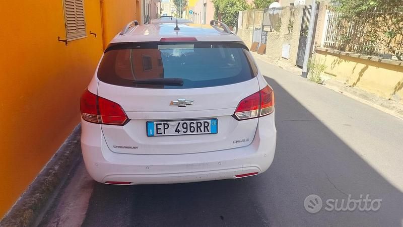Usata Chevrolet Cruze 131 CV (96 kW) 2013 Bianco Station wagon