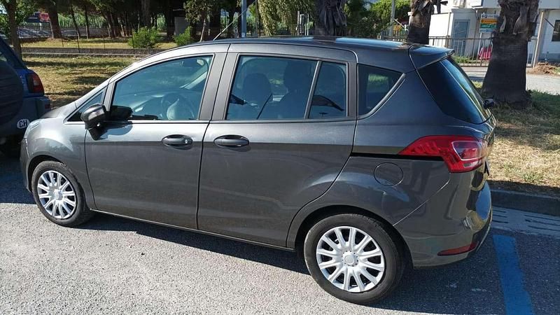 Usata Ford B-MAX Business Edition 75 CV (55 kW) 2017 Monovolume