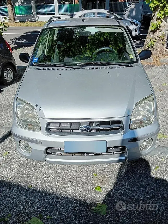 Usata Subaru Justy 94 CV (69 kW) 2005 Grigio Utilitaria