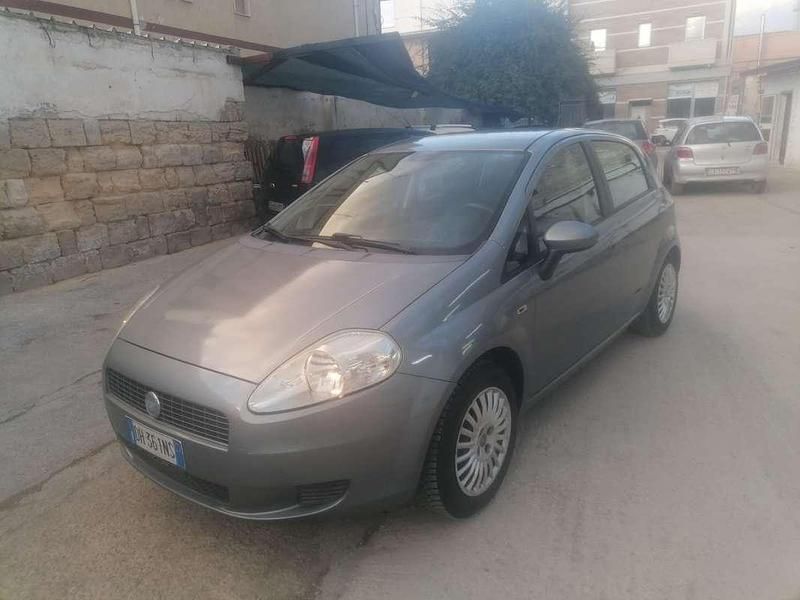 Usata Fiat Grande Punto Dynamic 77 CV (56 kW) 2008 Utilitaria