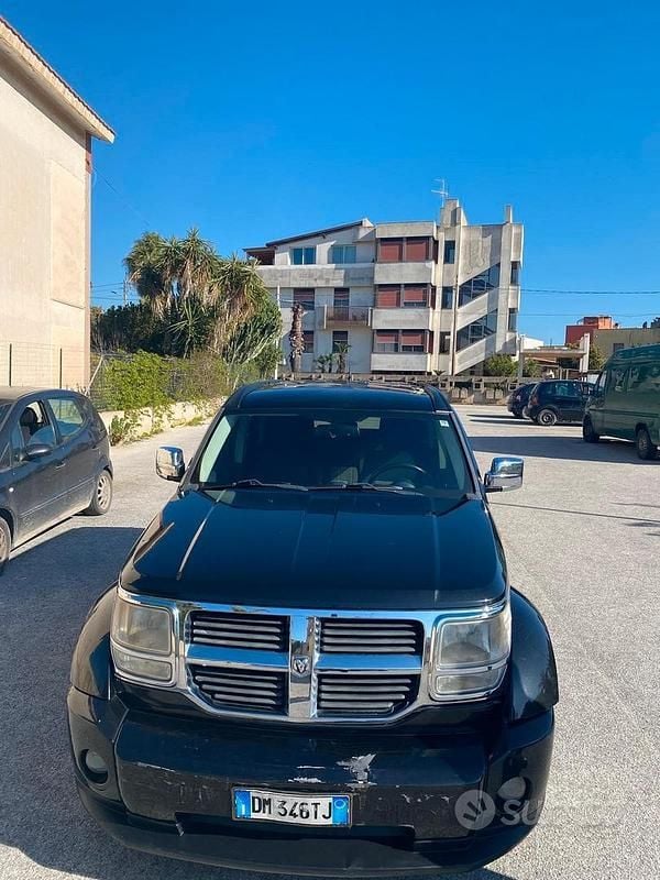 Usata Dodge Nitro 177 CV (130 kW) 2008 Nero SUV