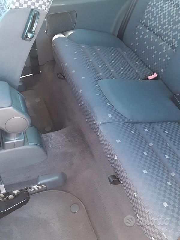 Usata Audi A3 90 CV (66 kW) 2000 Grigio Utilitaria