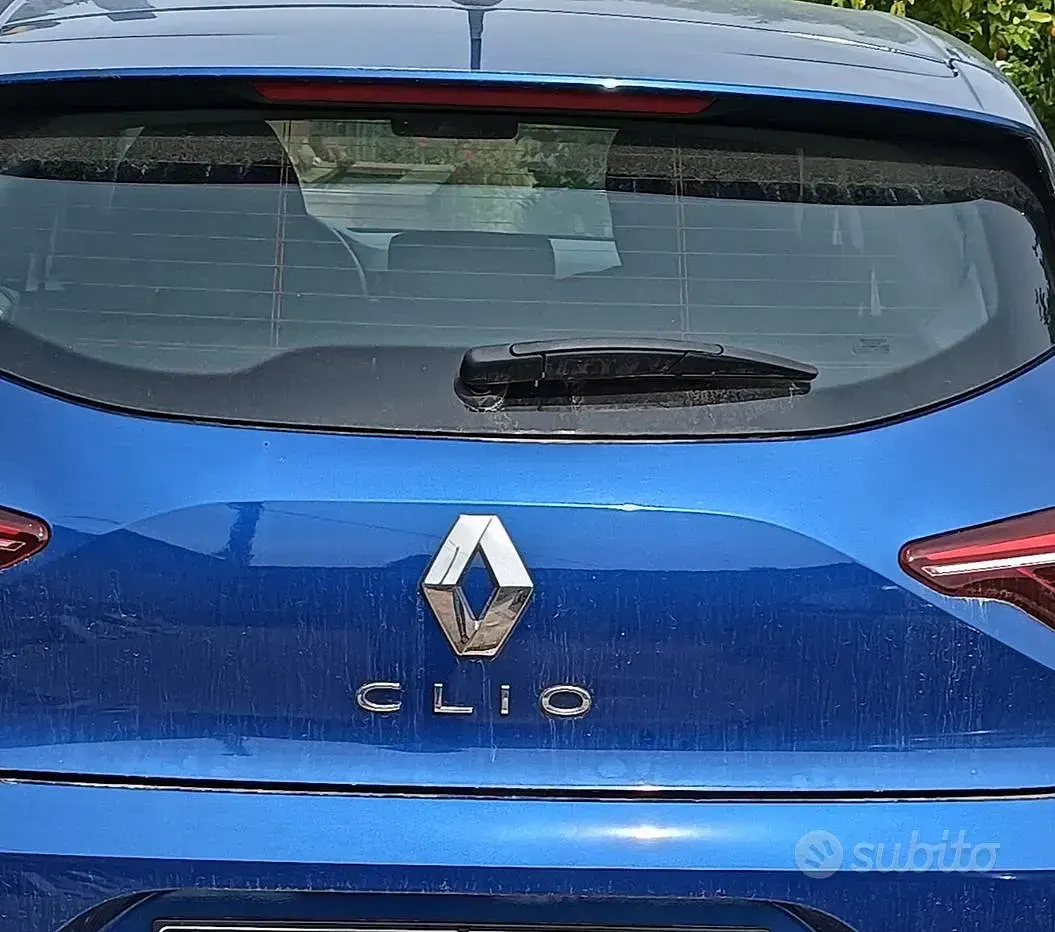 Usata Renault Clio V 101 CV (74 kW) 2022 Blu Utilitaria