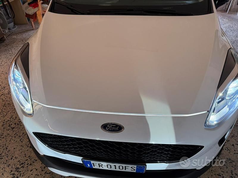 Occasion Ford Fiesta 100 ch (73 kW) 2018 Blanc Citadine