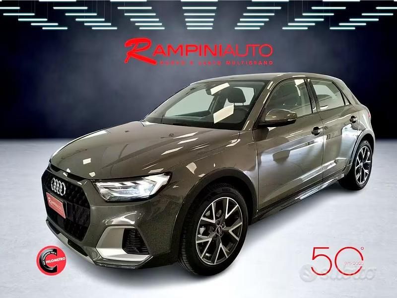 Usata Audi A1 Admired 110 CV (80 kW) 2022 Grigio SUV
