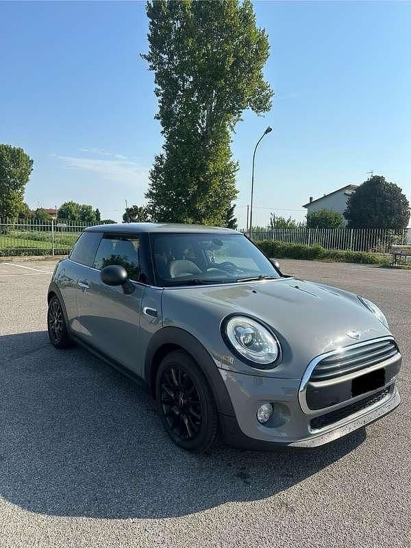 Begagnad Mini ONE 75 HK (55 kW) 2016 Halvkombi