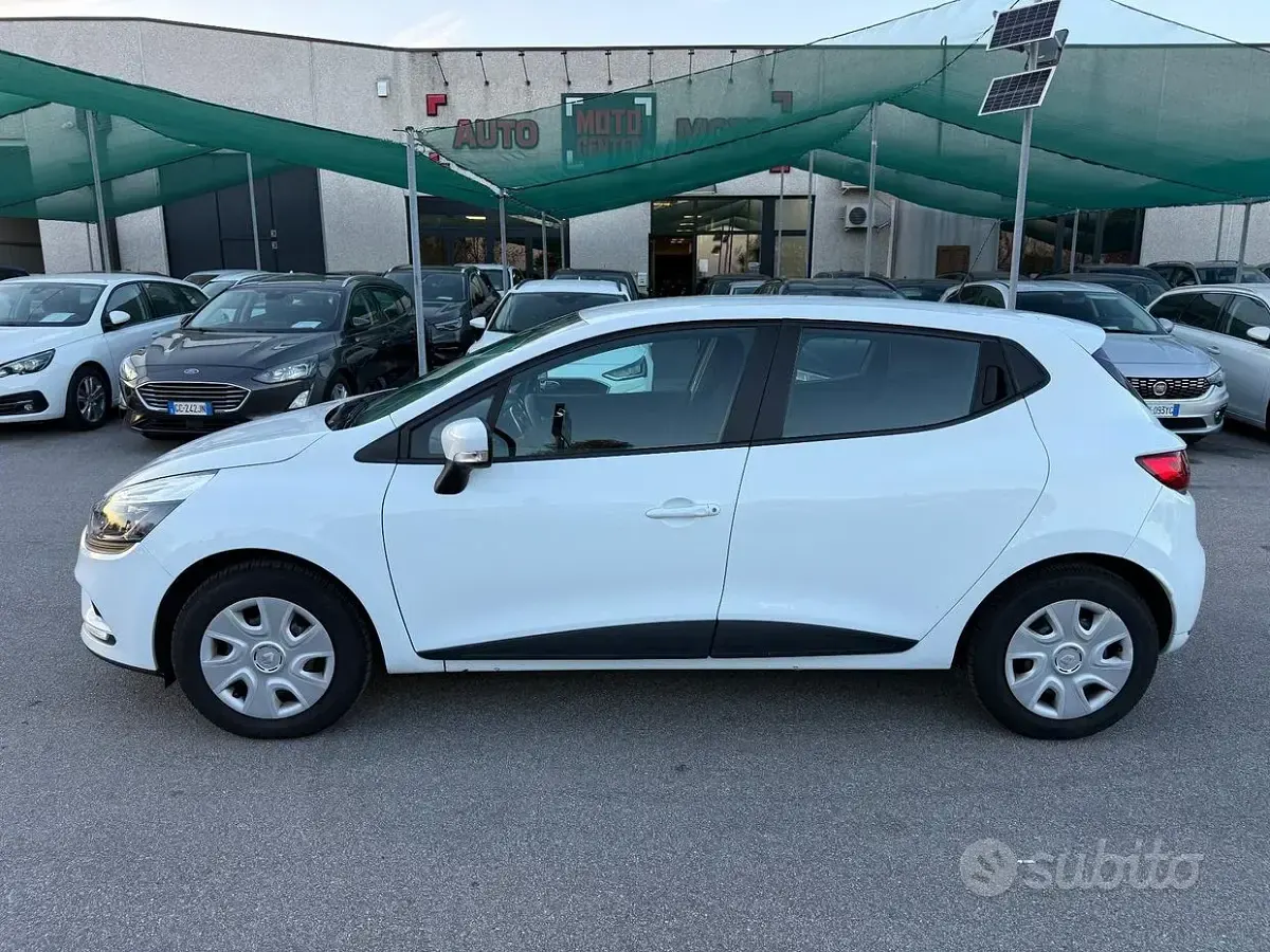 Usata Renault Clio IV Life 75 CV (55 kW) 2018 Bianco Berlina
