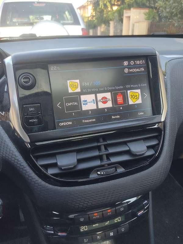 Usata Peugeot 2008 Allure 110 CV (80 kW) 2017 SUV