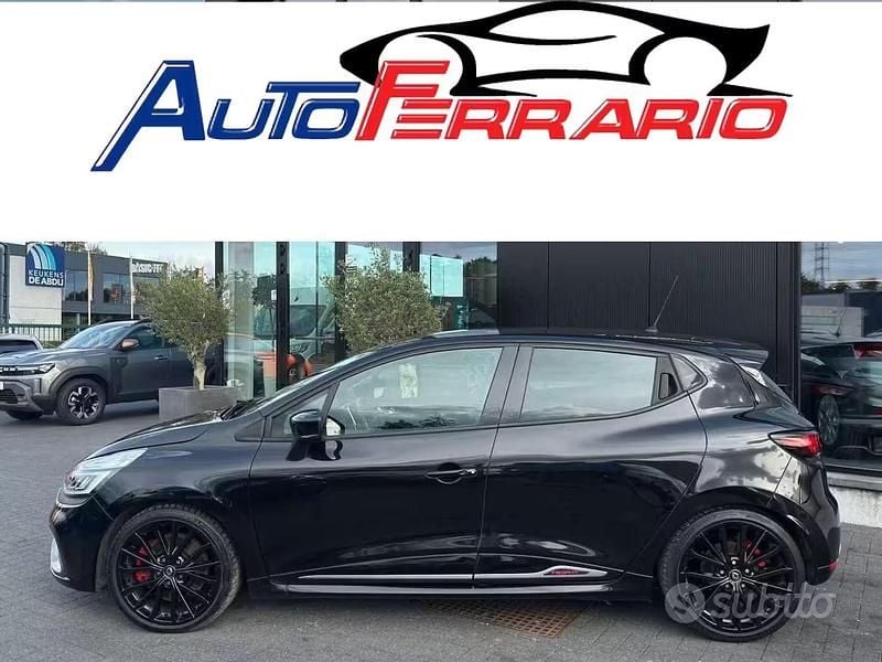 Second-hand Renault Clio IV Trophy 220 CP (161 kW) 2018 Negru Berlinǎ