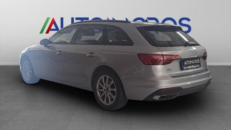 Usata Audi A4 Business 163 CV (119 kW) 2022 Grigio Station wagon