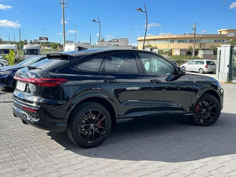 Nuova Audi Q5 S-Line 204 CV (150 kW) 2025 Nero SUV